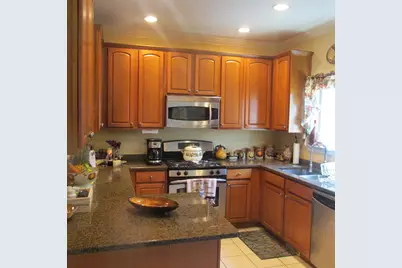770 Green Ln #770, Union Township, NJ 07083 - Photo 7