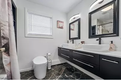 91 Redwood Ave, Wayne, NJ 07470 - Photo 17
