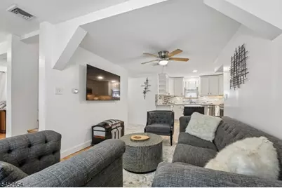91 Redwood Ave, Wayne, NJ 07470 - Photo 9