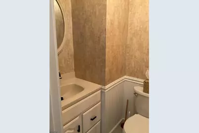 23 Woodland Dr, Roselle, NJ 07203 - Photo 9