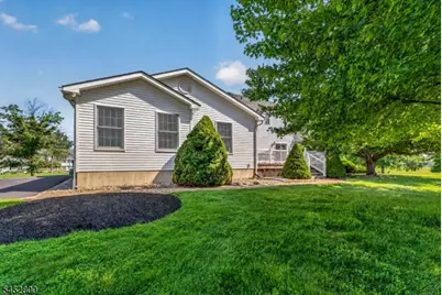 22 Mott Way, Raritan Township, NJ 08822 - Photo 33