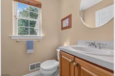 22 Mott Way, Raritan Township, NJ 08822 - Photo 15