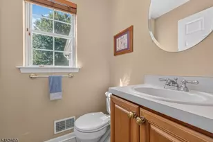 22 Mott Way, Raritan Township, NJ 08822 - Photo 15