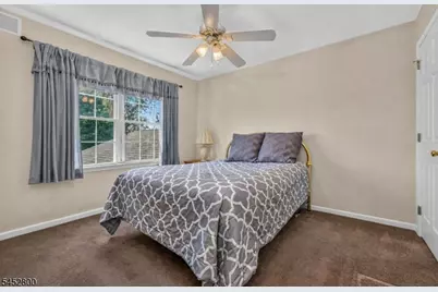 22 Mott Way, Raritan Township, NJ 08822 - Photo 23