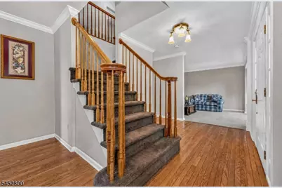 22 Mott Way, Raritan Township, NJ 08822 - Photo 3