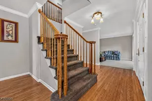 22 Mott Way, Raritan Township, NJ 08822 - Photo 3