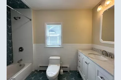 321 Hemlock St, Roselle Park, NJ 07204 - Photo 3