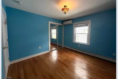 321 Hemlock St, Roselle Park, NJ 07204 - Photo 7