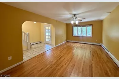 321 Hemlock St, Roselle Park, NJ 07204 - Photo 13