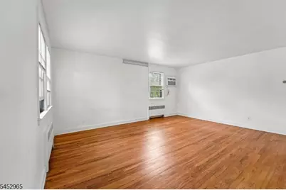 1030 Jassamine Way, Fort Lee, NJ 07024 - Photo 7