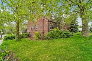 1030 Jassamine Way, Fort Lee, NJ 07024 - Photo 3