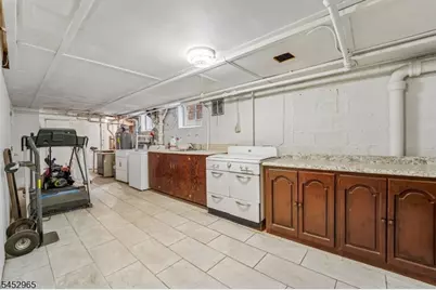 1030 Jassamine Way, Fort Lee, NJ 07024 - Photo 31