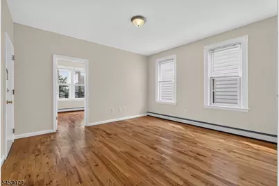 21 Robert Pl #2R, Irvington, NJ 07111 - Photo 7