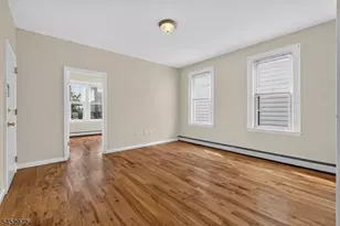 21 Robert Pl, Irvington, NJ 07111 - Photo 7