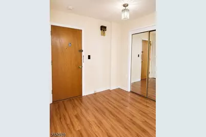 945 Savitt Pl #B3, Union Township, NJ 07083 - Photo 3