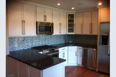 250 Ridgedale Ave #E-2, Florham Park, NJ 07932 - Photo 1