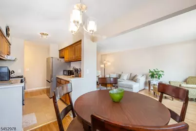 605 Grove St #3, Clifton, NJ 07013 - Photo 5