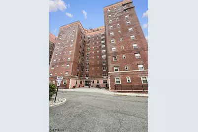 70 S Munn Ave #303, East Orange, NJ 07018 - Photo 3