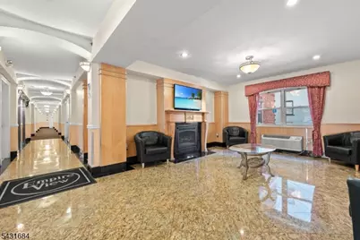 70 S Munn Ave #303, East Orange, NJ 07018 - Photo 5