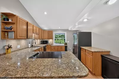 17 Birch Dr, Vernon Twp., NJ 07422 - Photo 11