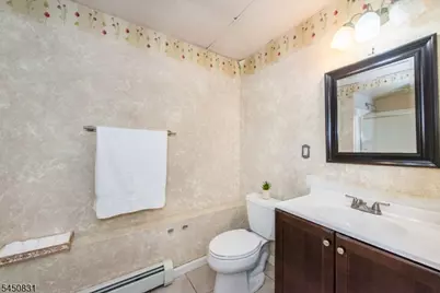 9 Morse Ave, Butler, NJ 07405 - Photo 15