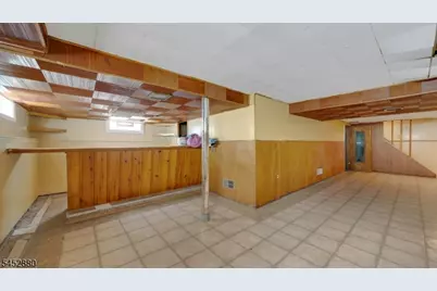 48 Doherty Dr, Clifton, NJ 07013 - Photo 27