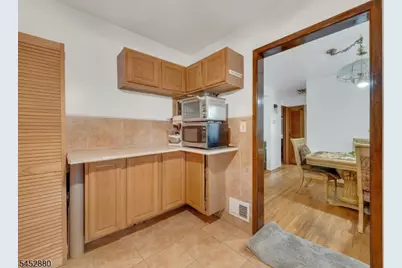 48 Doherty Dr, Clifton, NJ 07013 - Photo 15