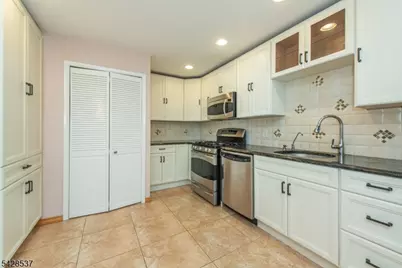 3 Jennifer Dr, East Hanover Township, NJ 07936 - Photo 5