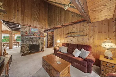21 Shawnee Trl, Sparta Township, NJ 07871 - Photo 13
