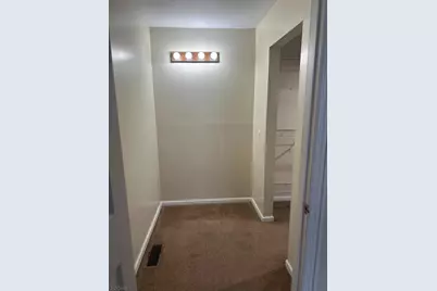 24 Falls Bridge Dr, Totowa, NJ 07512 - Photo 5