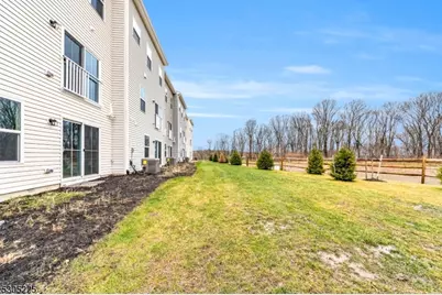 9 Peckwell St, Mount Olive, NJ 07828 - Photo 29