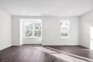 9 Peckwell St, Mount Olive, NJ 07828 - Photo 13