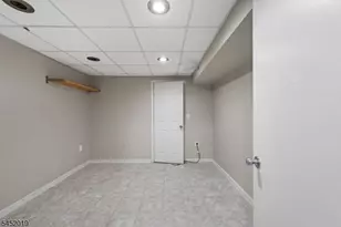 510 Auten Rd, Hillsborough Township, NJ 08844 - Photo 21