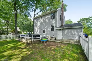 40 Carpenter Pl, Cranford Township, NJ 07016 - Photo 13