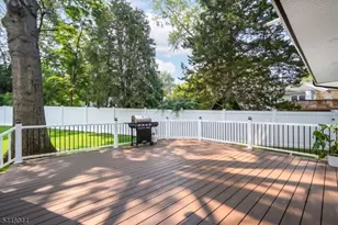 17 Meadow Rd, Clark Township, NJ 07066 - Photo 27