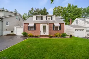 102 Sherwood St, Clifton, NJ 07013 - Photo 1