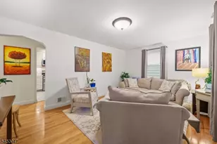 102 Sherwood St, Clifton, NJ 07013 - Photo 3