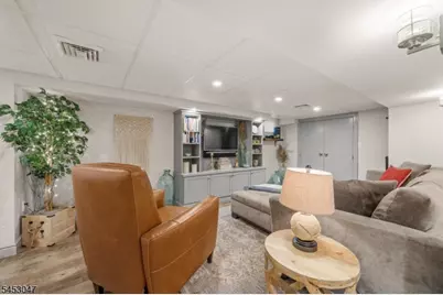 102 Sherwood St, Clifton, NJ 07013 - Photo 13