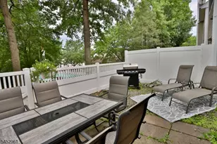1006 Timberbrooke Dr, Bedminster Township, NJ 07921 - Photo 9