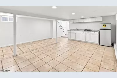132 4th St, Elizabeth, NJ 07206 - Photo 9