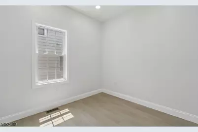 250 Milltown Rd, Springfield, NJ 07081 - Photo 15