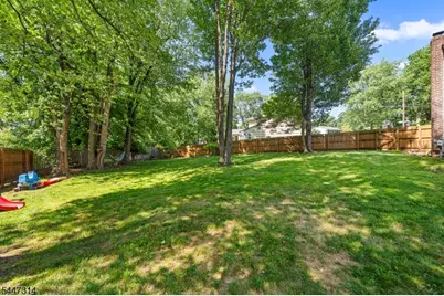 6 Hepworth Ct, West Orange Township, NJ 07052 - Photo 37