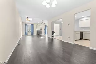 6 Elm Terrace, Raritan Township, NJ 08822 - Photo 3
