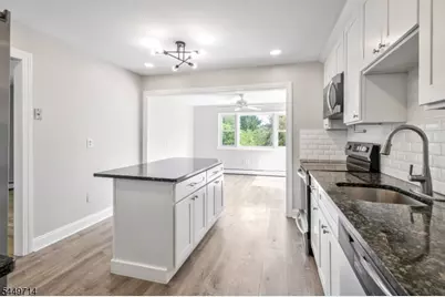 2 Stiles Ln, Montville Township, NJ 07058 - Photo 5