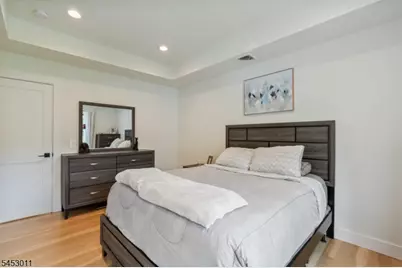 14-16 Mount Washington Dr, Clifton, NJ 07013 - Photo 9