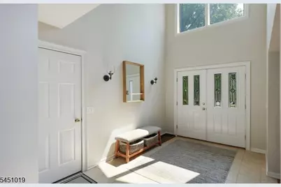 8 Cayuga Way, Bernards Township, NJ 07920 - Photo 11