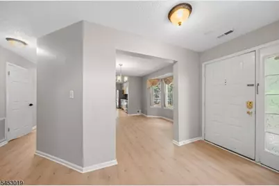 43 Sapphire Ln, Franklin Township, NJ 08823 - Photo 3