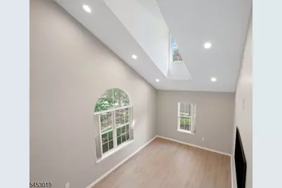 43 Sapphire Ln, Franklin Township, NJ 08823 - Photo 17