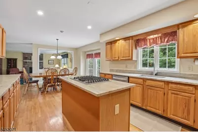 2 Stratford Dr, Randolph Township, NJ 07869 - Photo 13