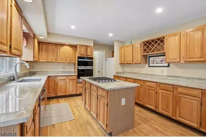2 Stratford Dr, Randolph Township, NJ 07869 - Photo 11